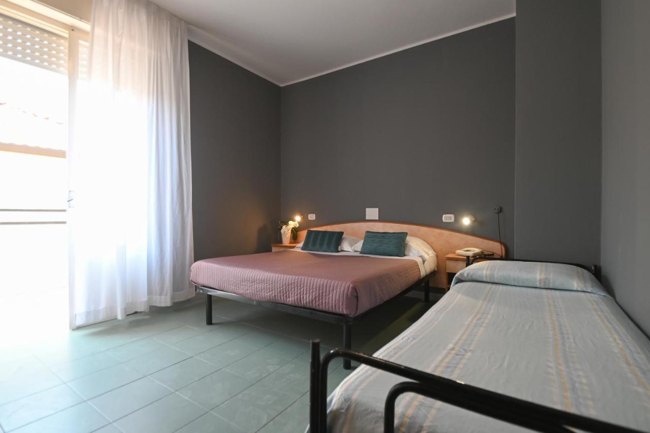 Hotel Montebello Riccione Eksteriør billede