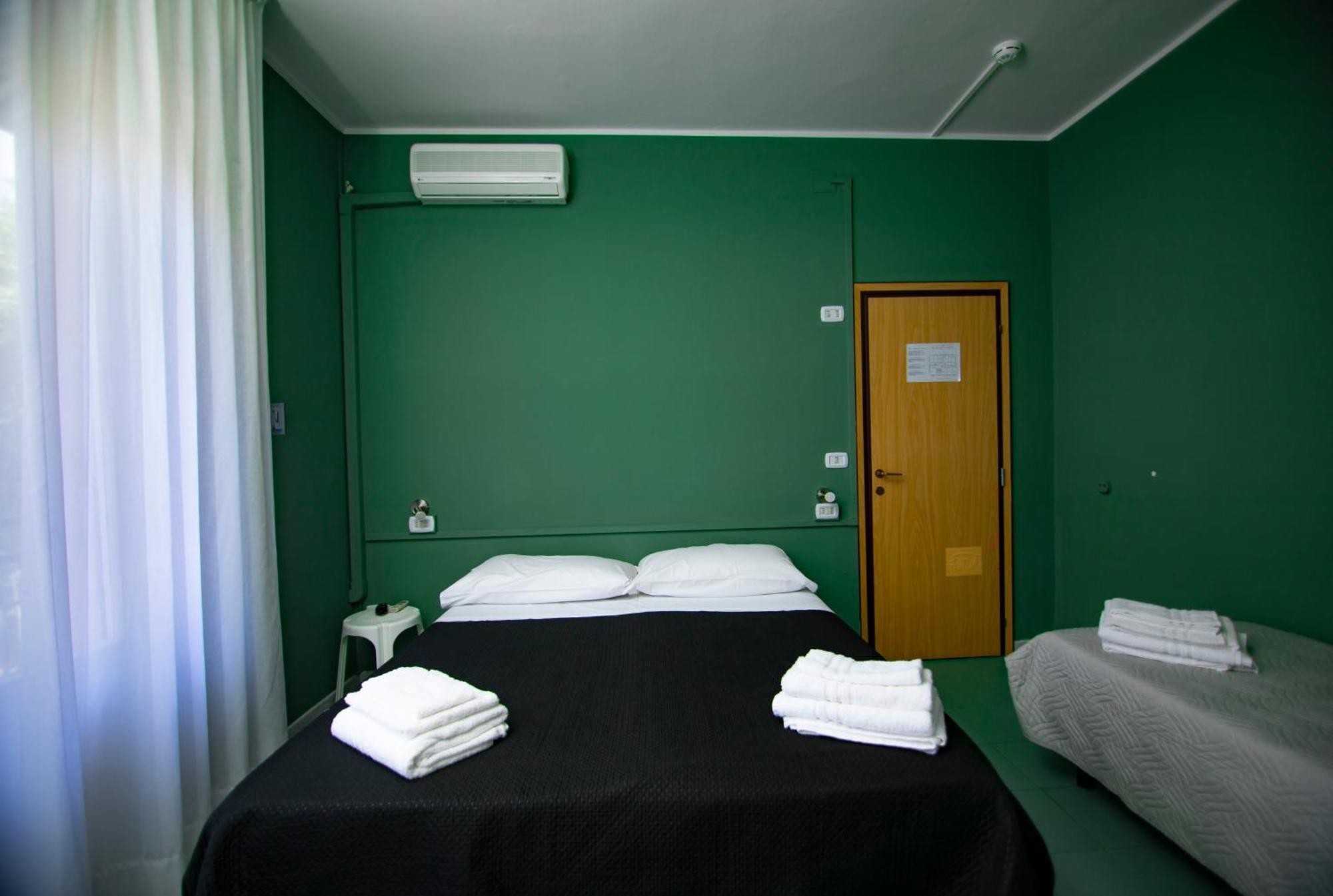 Hotel Montebello Riccione Eksteriør billede