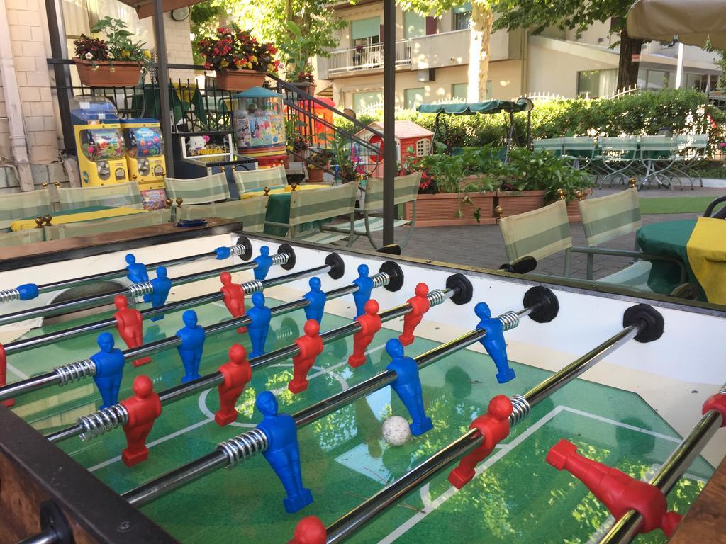 Hotel Montebello Riccione Eksteriør billede