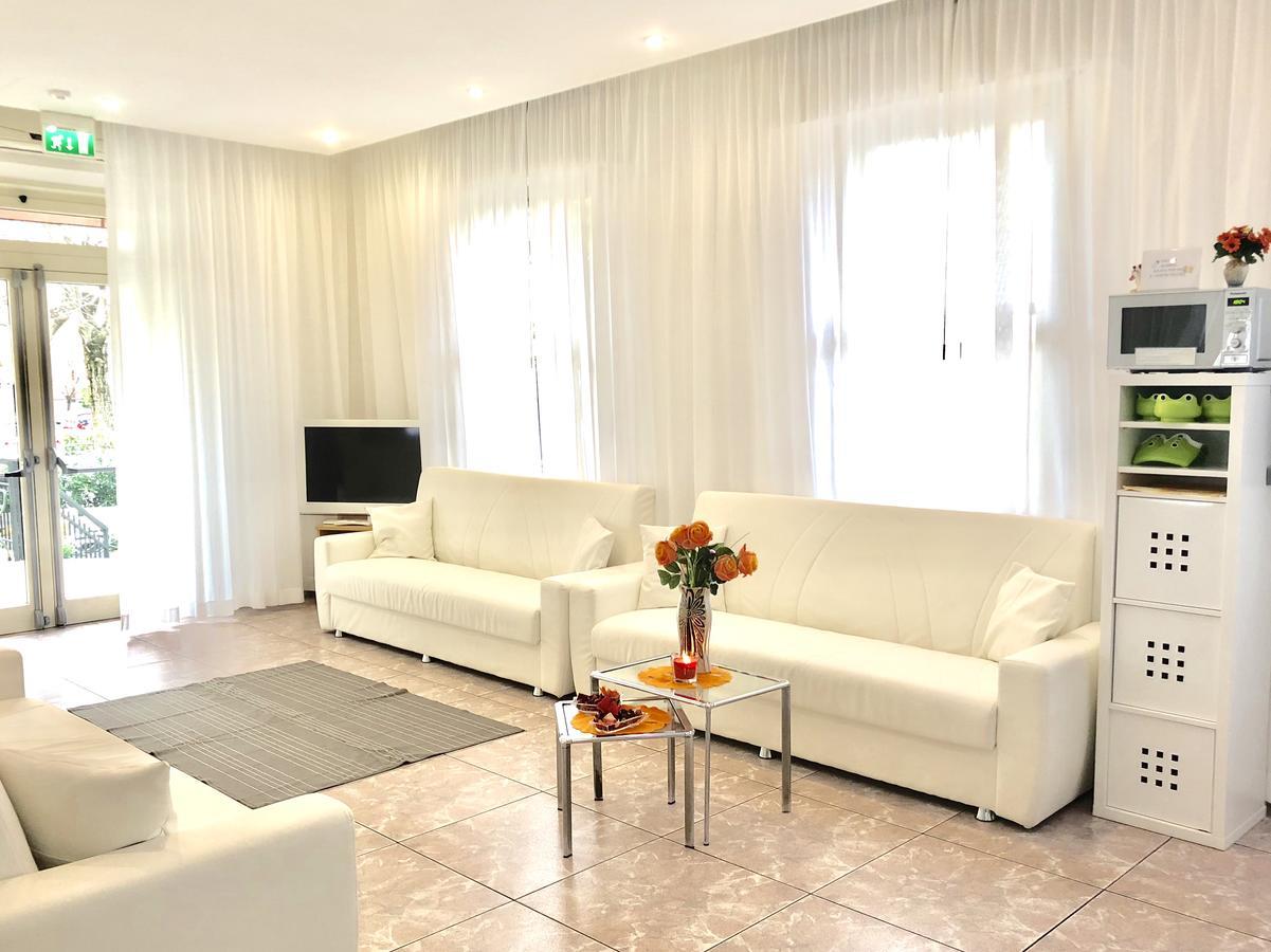 Hotel Montebello Riccione Eksteriør billede