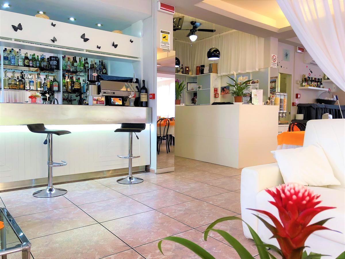 Hotel Montebello Riccione Eksteriør billede